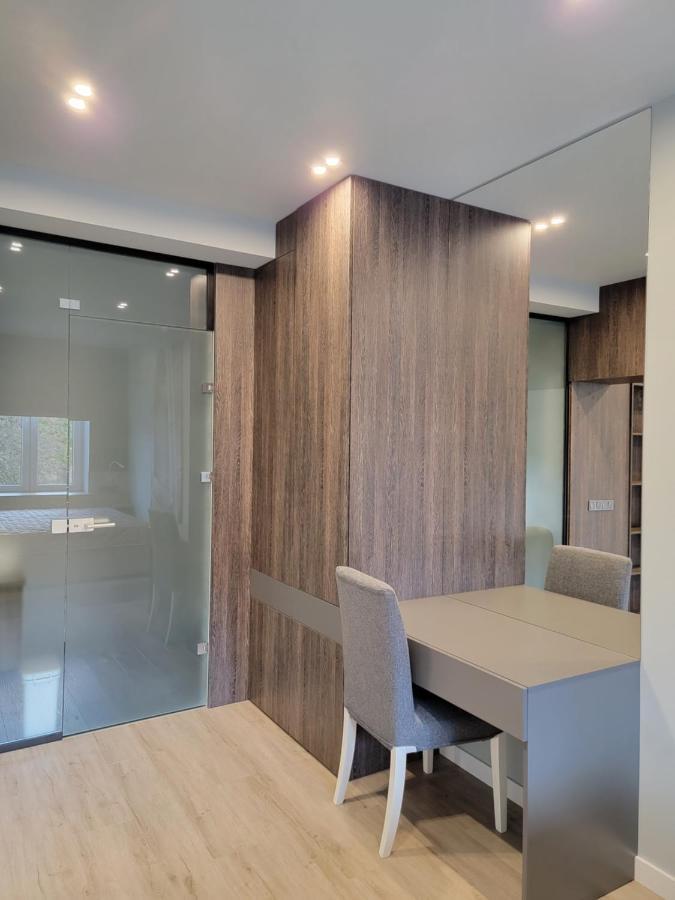 Czernowitz Deluxe Apartments ภายนอก รูปภาพ